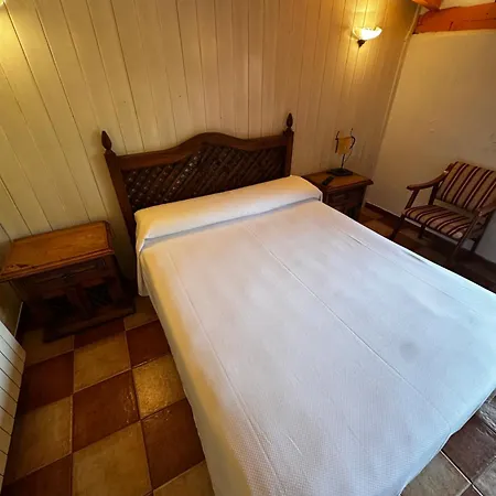 Hotel Hosteria,restaurante,cafeteria Abetos Villanueva de la Peña